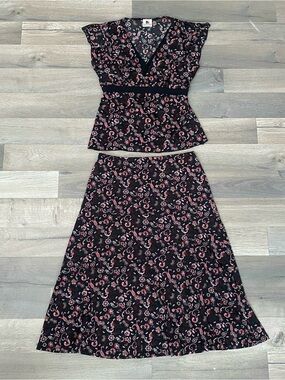 Vintage Y2K Black Floral Paisley 2 Piece Set Top Midi Skirt Dark Romantic Fairy